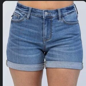 Judy Blue Mid Rise Cuffed Shorts